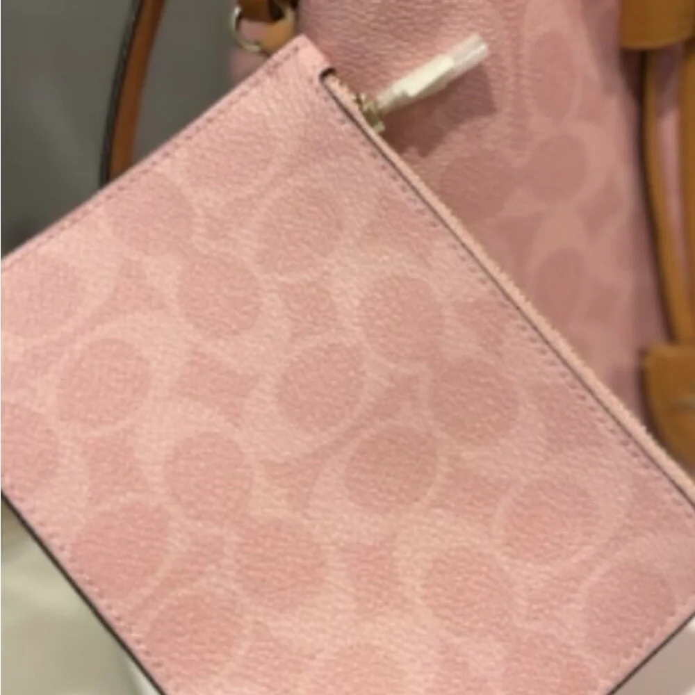 🧀Coach Rowan Bucket Bag in Signature Canvas w/ Charms - Picture 6 of 6